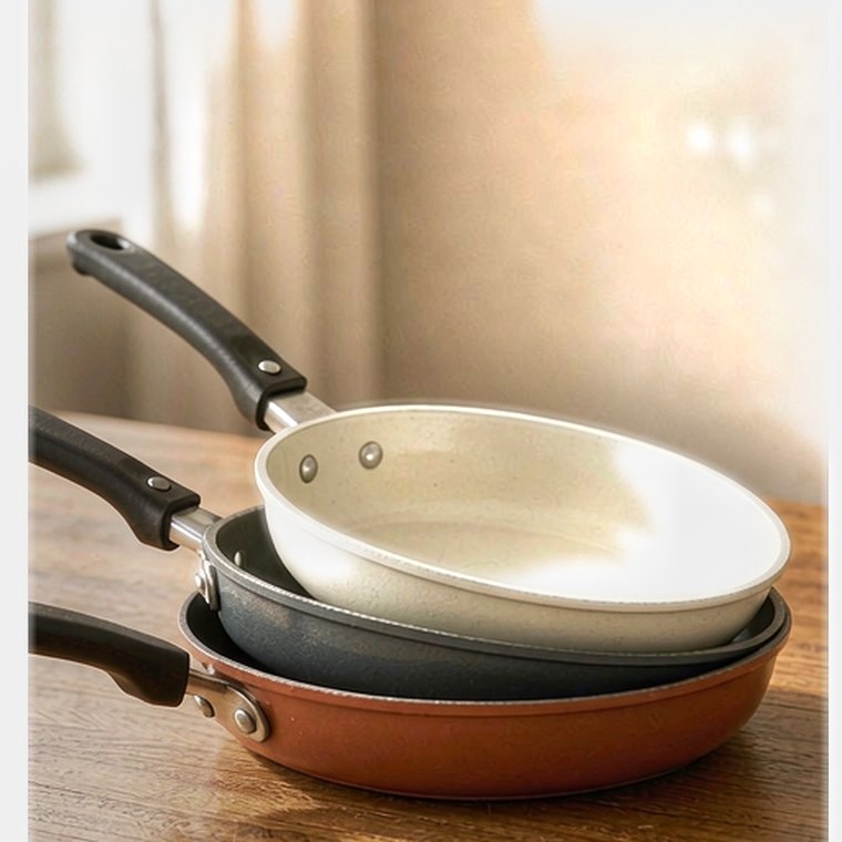 Fry Pans & Skillets